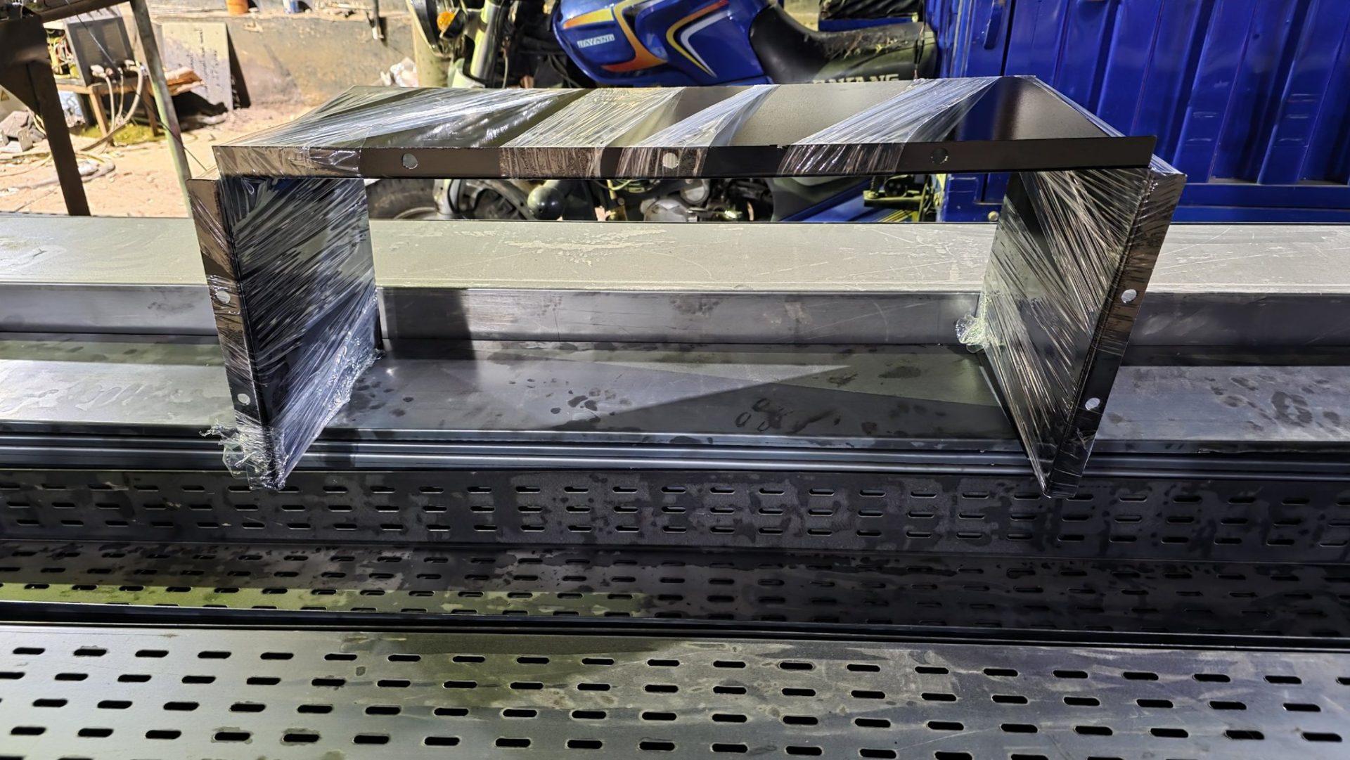 Powder coated (electrostatic painted) cable tray